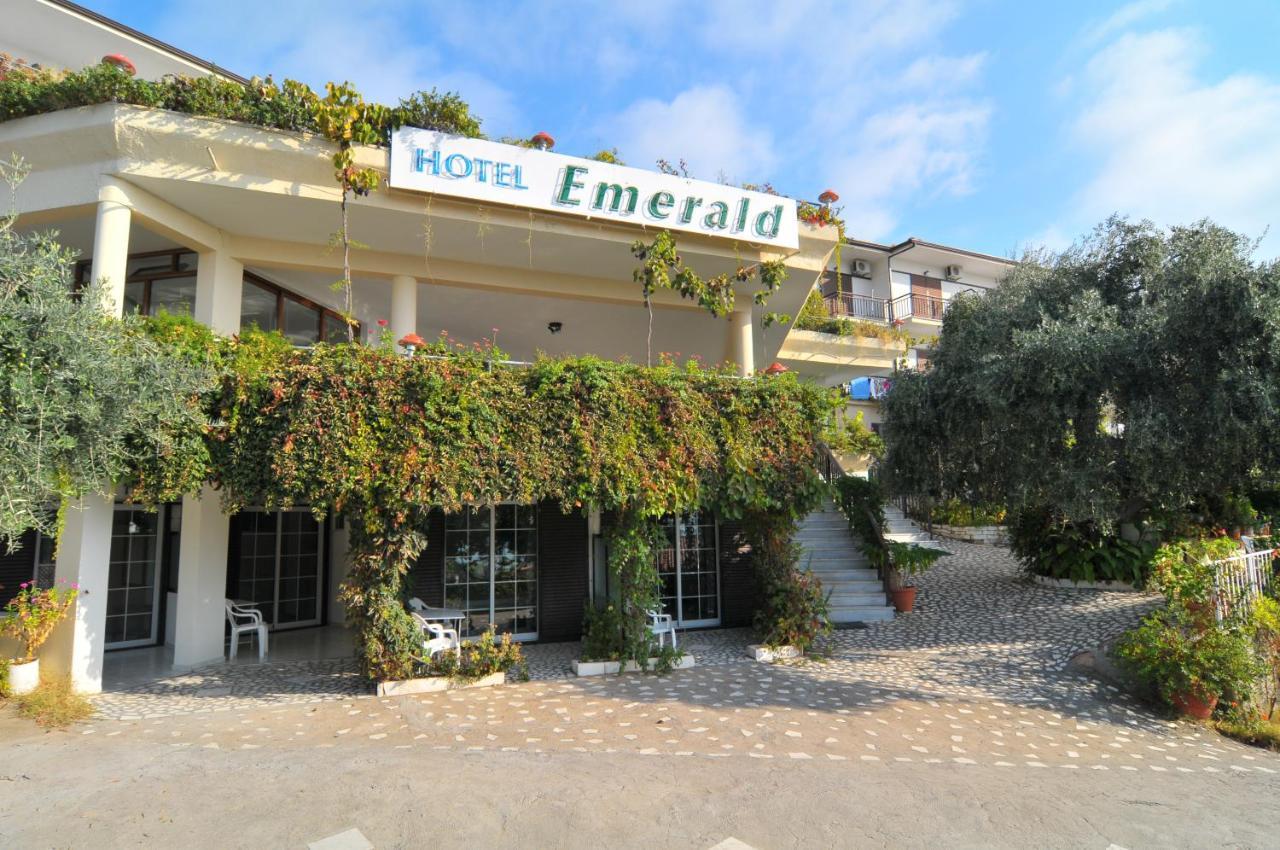 Emerald 2* כריסי אמודיה